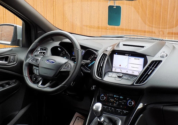 Ford Kuga cena 77900 przebieg: 58000, rok produkcji 2019 z Bielawa małe 562